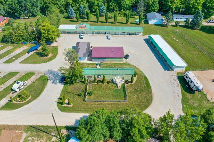 More Photos Of 3145 Stevenson Pier Cir, Sturgeon Bay Hotel For Sale