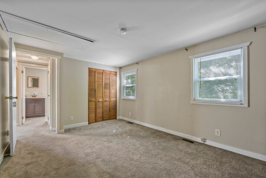 More Photos Of 2608 Mount Holly Rd, Burlington Land For Lease