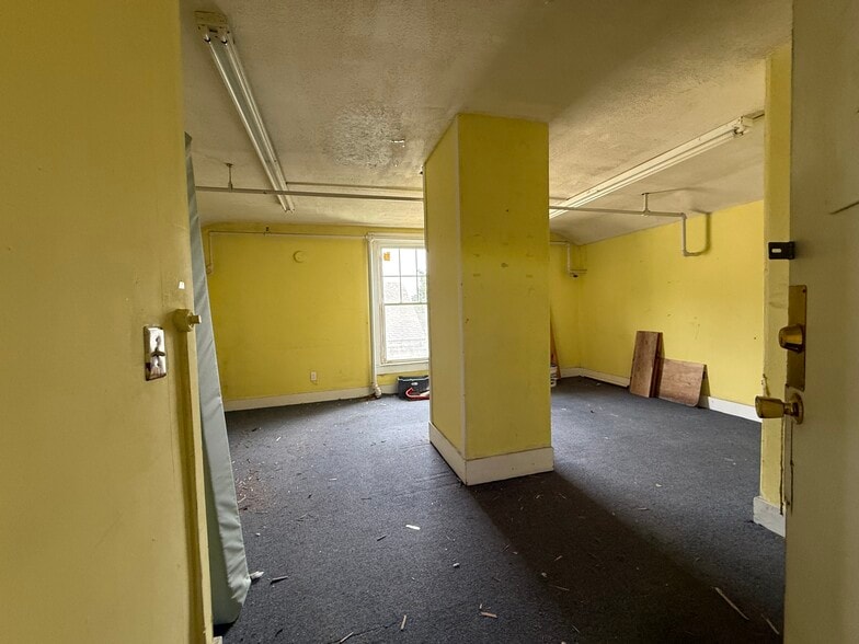 More Photos Of , Worcester Specialty For Sale