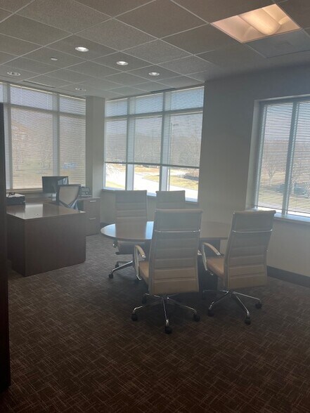 More Photos Of 909 Ridgebrook Rd, Sparks Medical For Sale