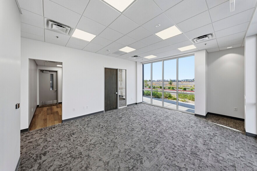 More Photos Of 6459 S Sossaman Rd, Mesa Warehouse For Lease