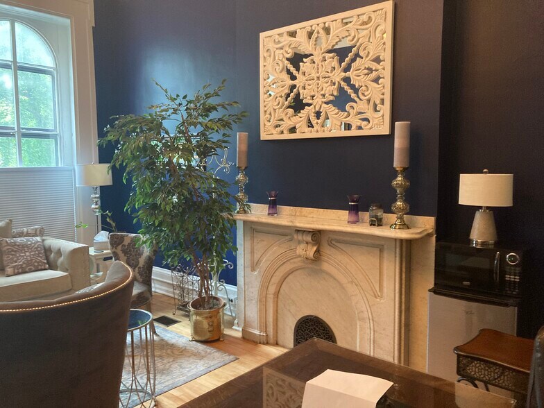 More Photos Of 818-824 Pine St, Philadelphia Medical For Lease