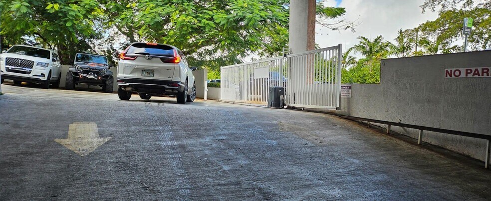 More Photos Of 770 Ponce de Leon Blvd, Coral Gables Office For Lease