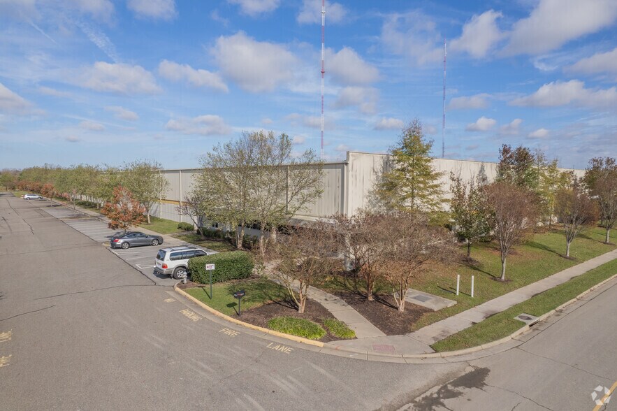 Primary Photo Of 103 Industrial Dr, Suffolk Distribution For Lease