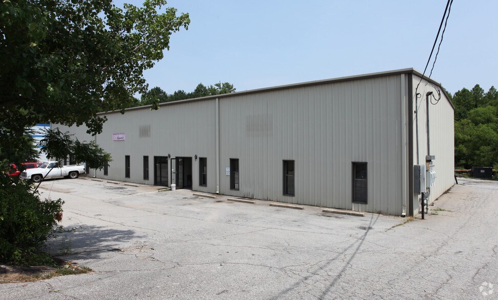 Primary Photo Of 9212 Poston Rd, Jonesboro Flex For Sale