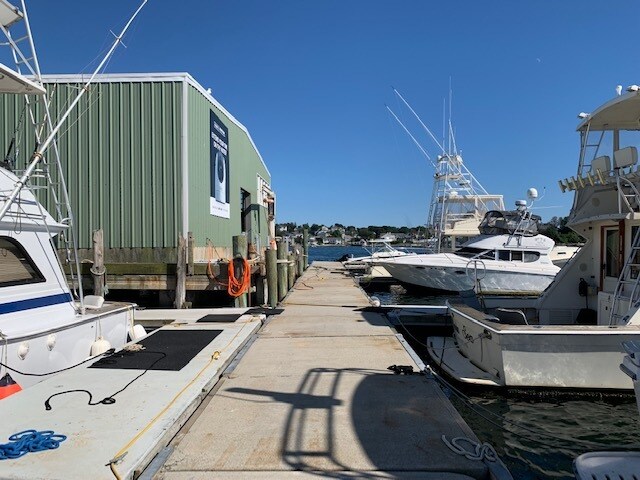 More Photos Of 11-13 Harbor Loop, Gloucester Warehouse For Lease