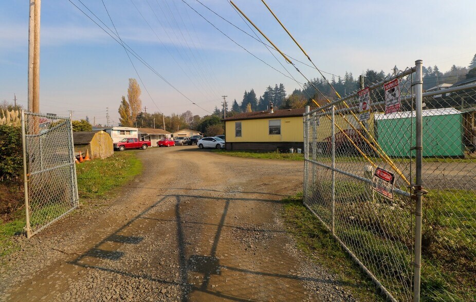More Photos Of 93531 Coal Bank Ln, Coos Bay Manufactured Housing Mobile Home Park For Sale