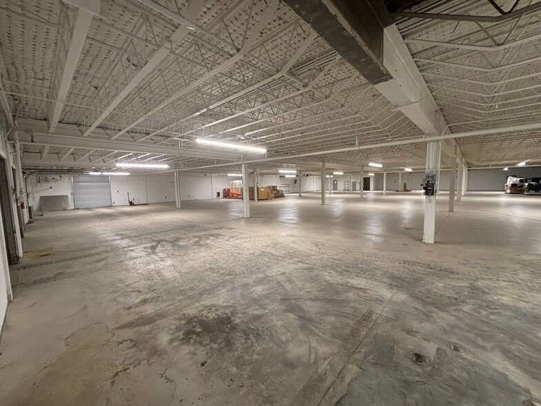 More Photos Of 255 Homer St, Commerce Manufacturing For Lease