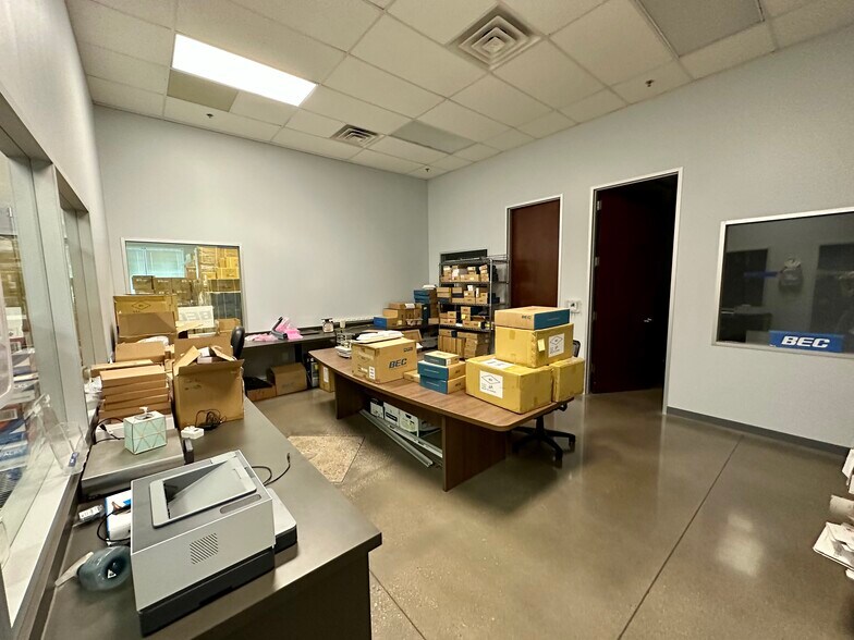 More Photos Of 3301 Matrix Dr, Richardson Research And Development For Sale