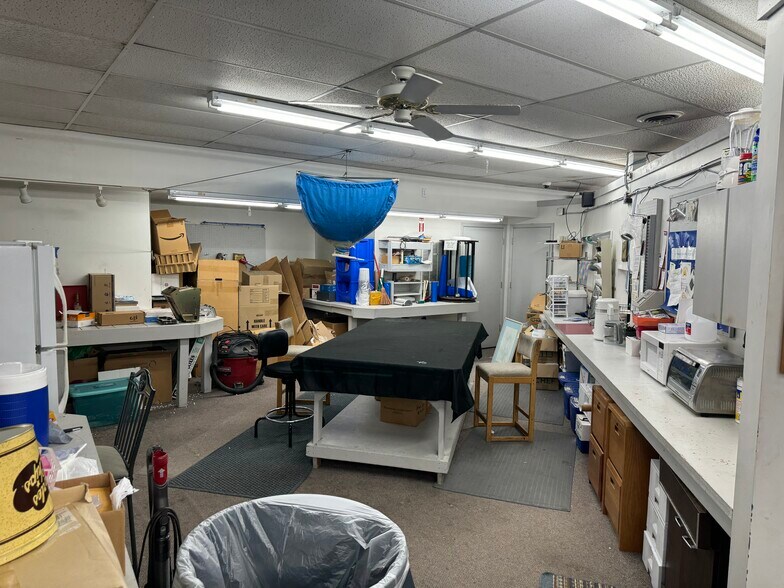 More Photos Of 2206 W Springfield Ave, Champaign General Retail For Sale