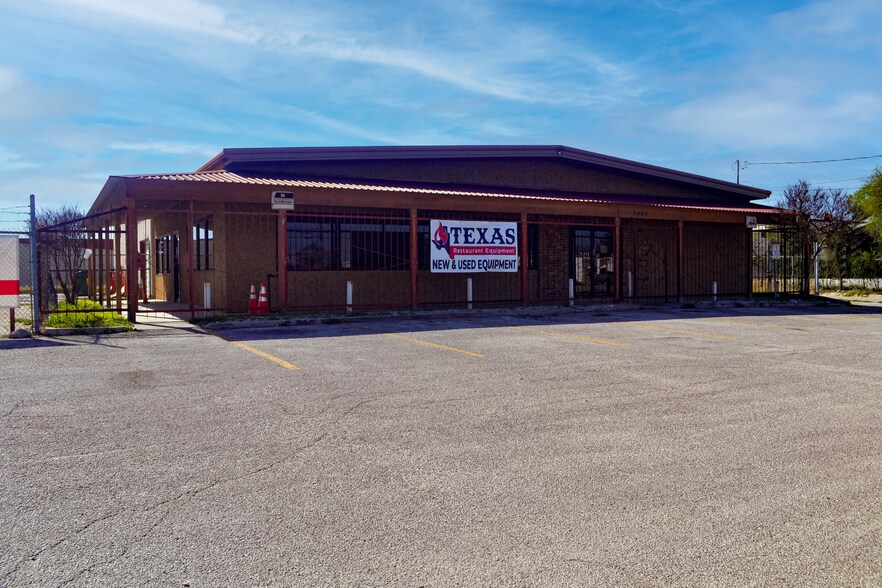 Primary Photo Of 3439 Roosevelt Ave, San Antonio Service For Sale