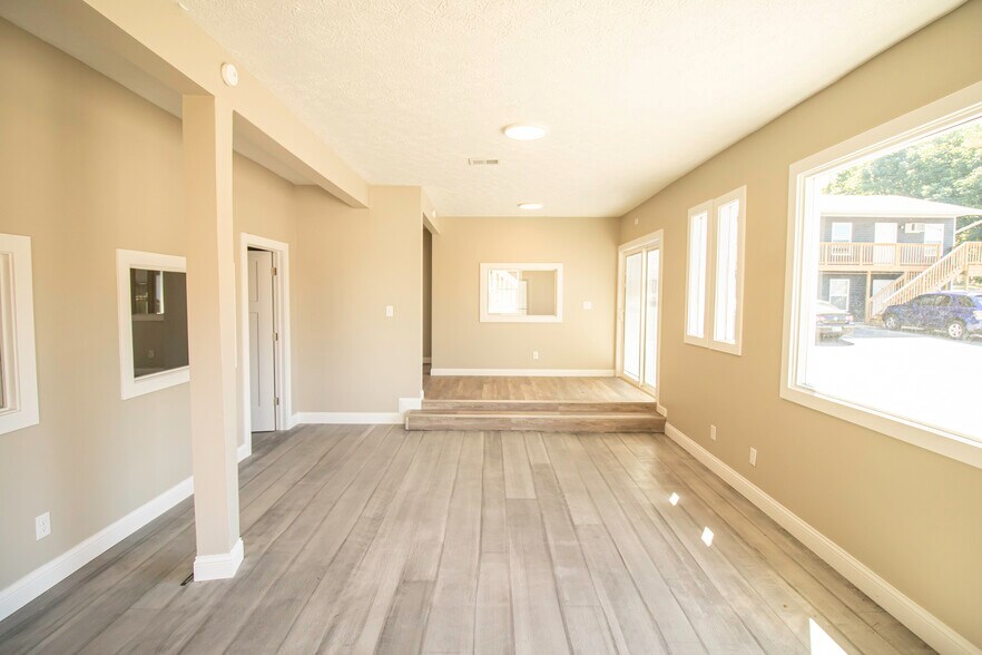 More Photos Of 1200 Main St, Lafayette Storefront Retail Office For Lease