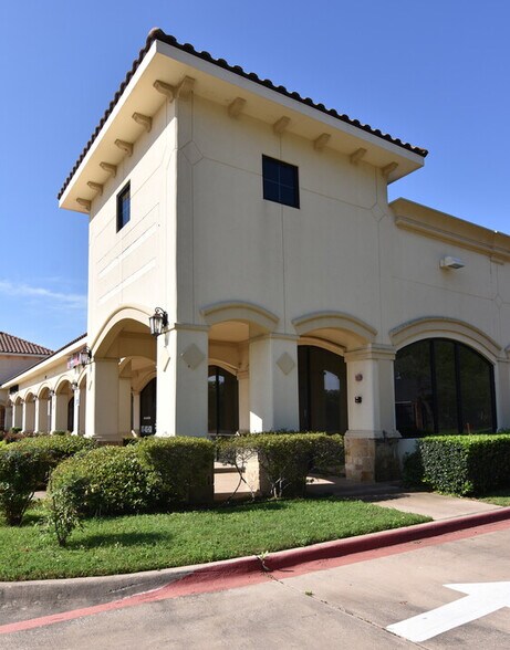 More Photos Of 5312 Park Springs Blvd, Arlington General Retail For Sale