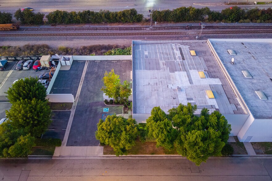 More Photos Of 21117 Commerce Pointe Dr, City Of Industry Warehouse For Lease