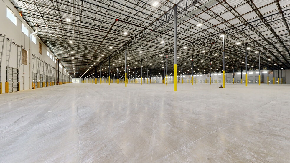 More Photos Of 13991 US HWY 80, Forney Unknown For Lease