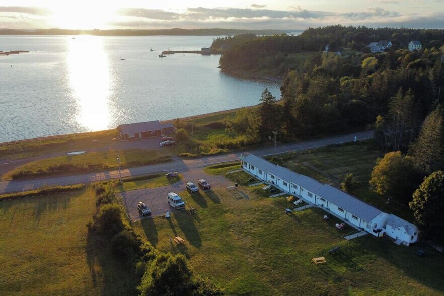 Primary Photo Of 750 NB-774, Welshpool Hotel For Sale