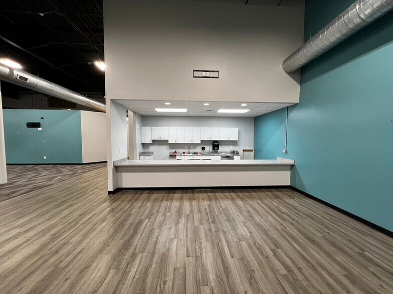More Photos Of 167-179 W High St, London Freestanding For Lease