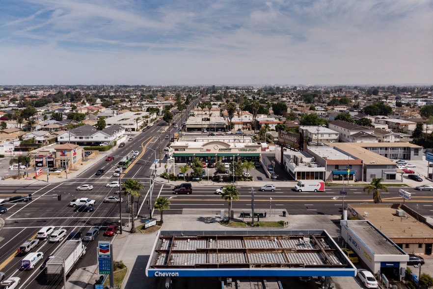 More Photos Of 1685 Pacific Coast Hwy, Harbor City Storefront For Sale
