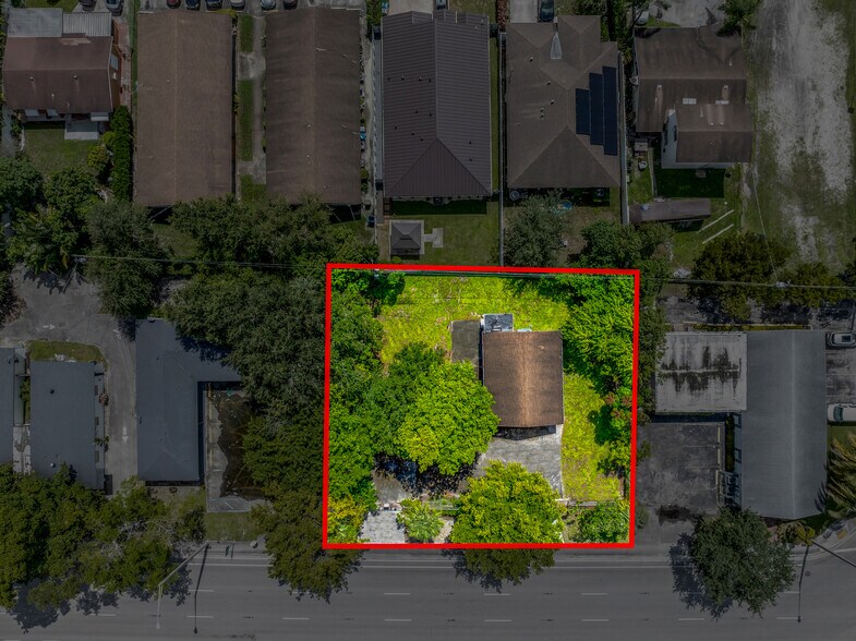 More Photos Of 5740 Pembroke Rd, West Park Warehouse For Sale