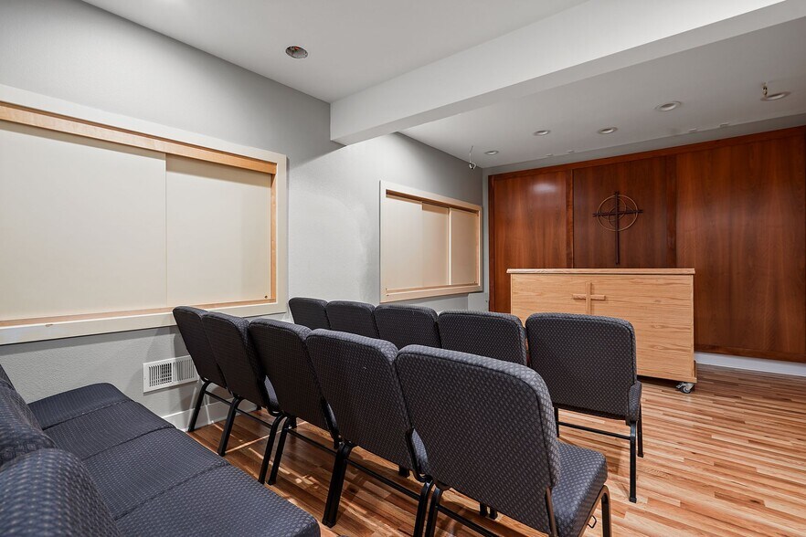 More Photos Of 1221 Oakdale Ave, San Francisco Religious Facility For Sale