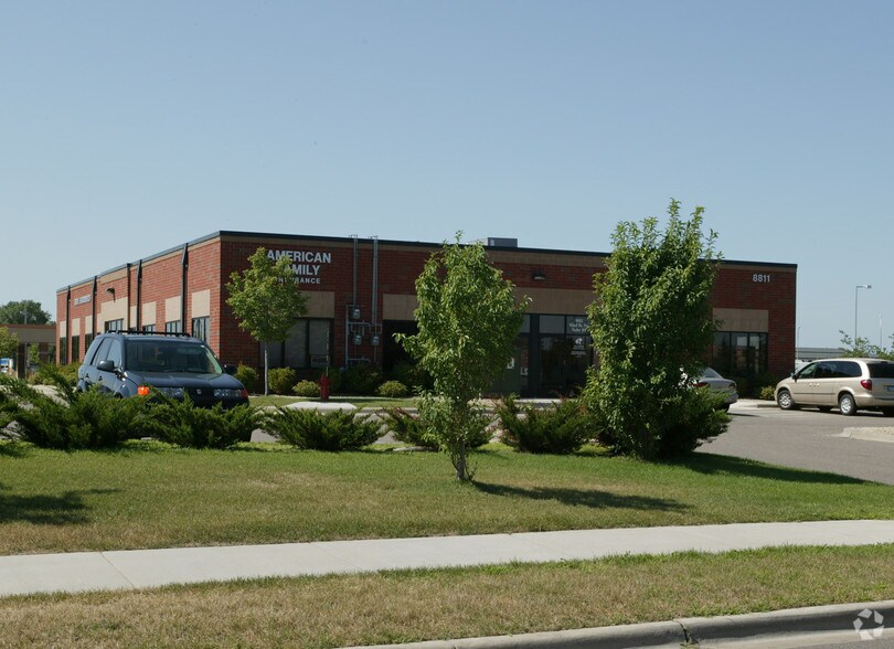 More Photos Of 8811 92nd St S, Cottage Grove Office For Lease