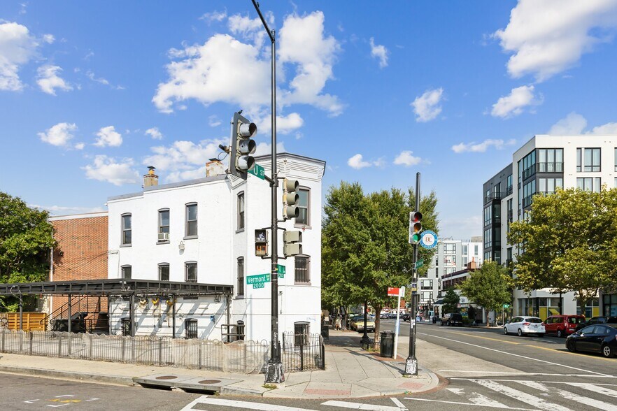 More Photos Of 925 U St NW, Washington Restaurant For Lease