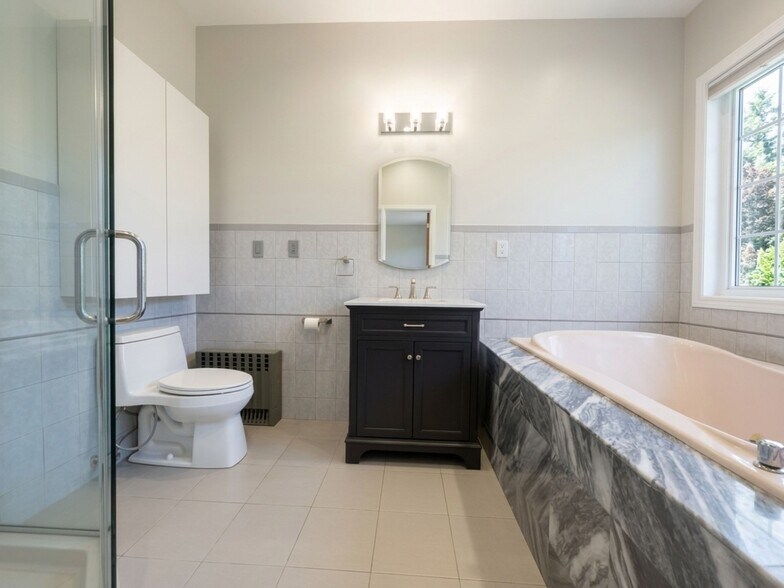 More Photos Of 2554 37th St, Astoria Apartments For Sale