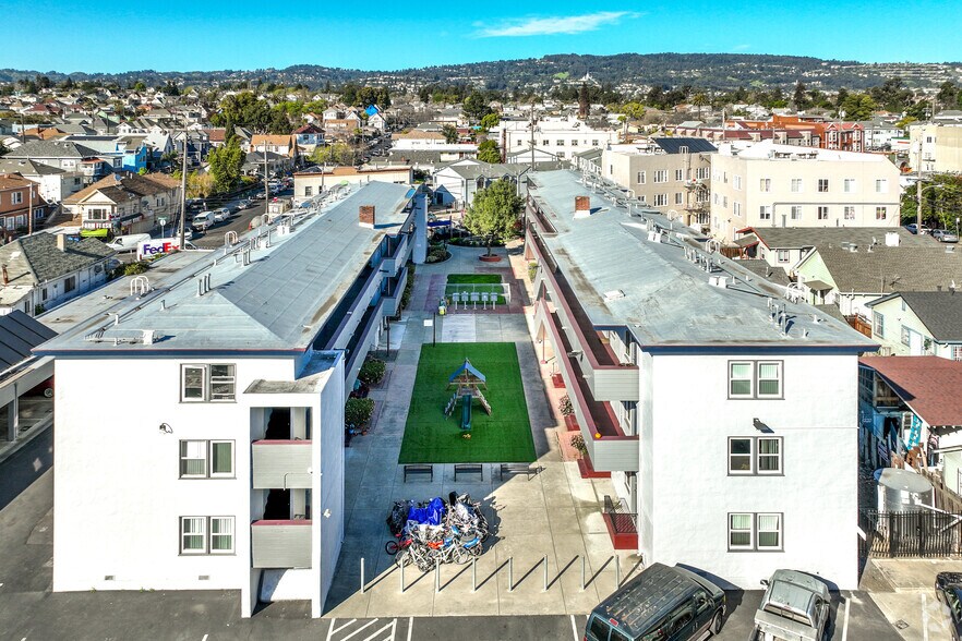 More Photos Of 2555-2567 Foothill Blvd, Oakland Apartments For Sale