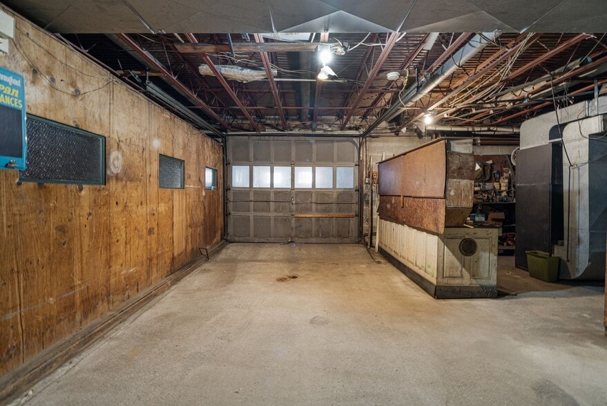 More Photos Of 585 Warren Ave, East Providence Storefront Retail Office For Sale