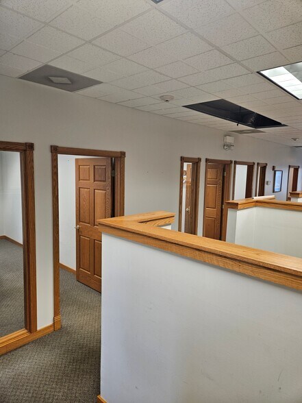 More Photos Of 6400 W College Dr, Palos Heights Medical For Lease