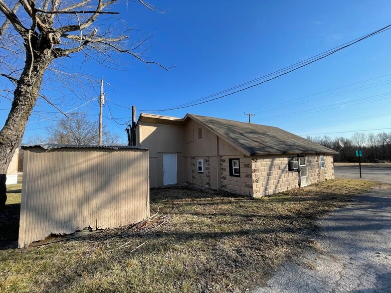 More Photos Of 2902 Clay St, De Soto Manufactured Housing Mobile Home Park For Sale