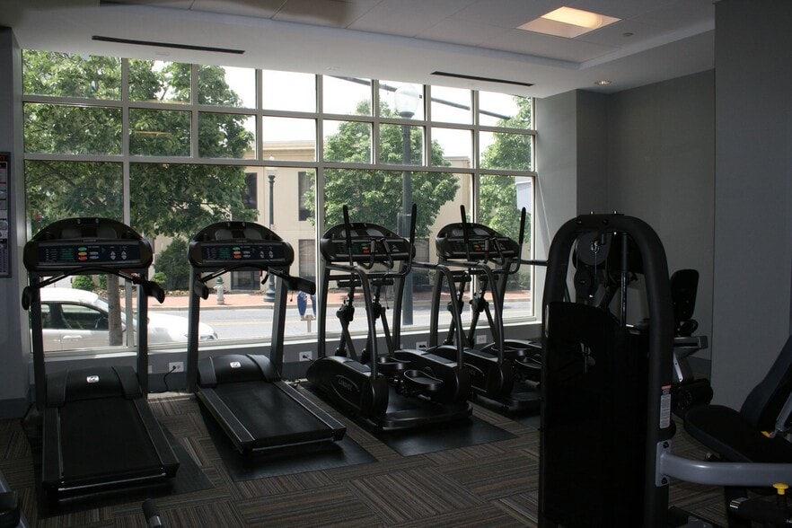 More Photos Of 8060 13th St, Silver Spring Apartments For Lease