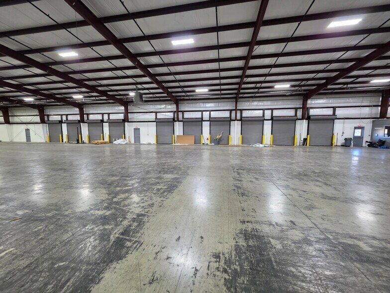 More Photos Of 2195 Industrial South Rd, Dalton Industrial For Lease