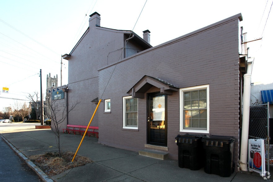 More Photos Of 2200 Dundee Rd, Louisville Office For Sale