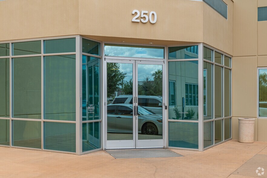 More Photos Of 250 N Litchfield Rd, Goodyear Office For Lease