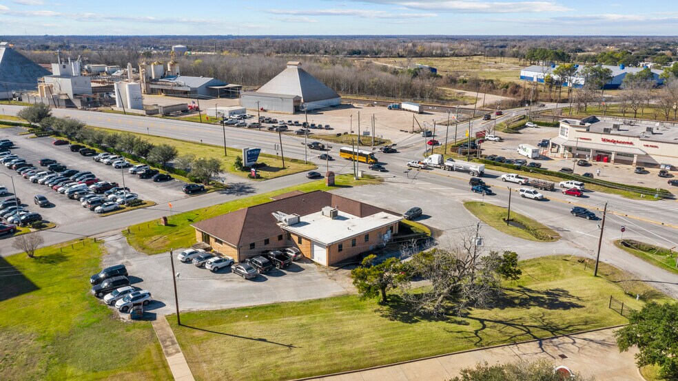 More Photos Of 1601 Liberty St, Richmond Medical For Lease