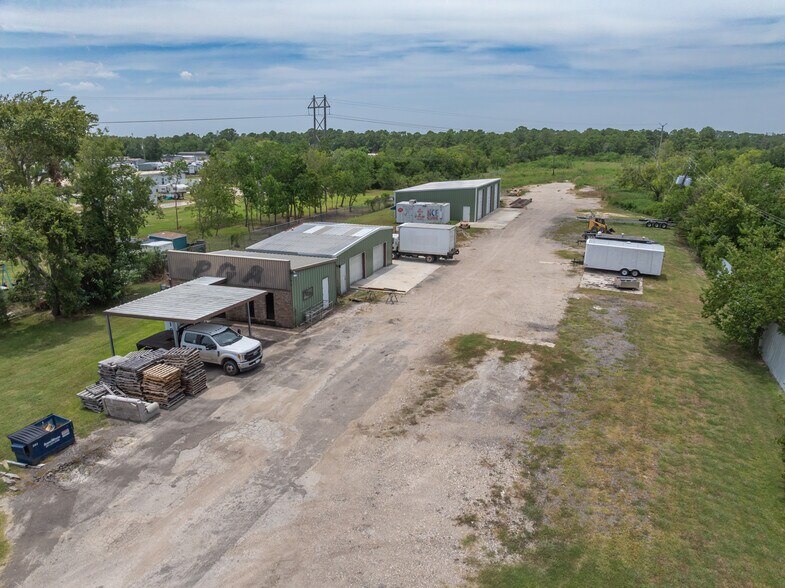 More Photos Of 5320 FM 2004 Rd, Hitchcock Warehouse For Lease