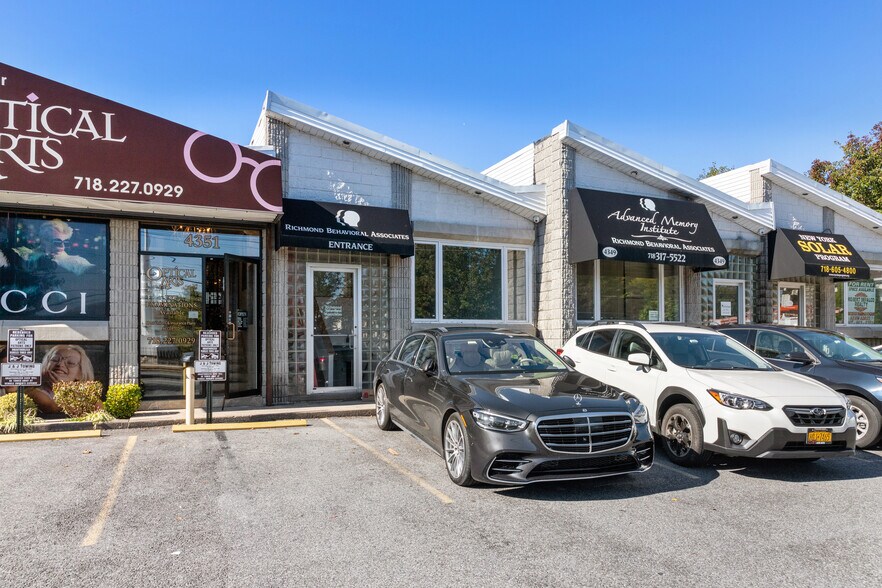 Primary Photo Of 4347-4349 Hylan Blvd, Staten Island Office For Lease