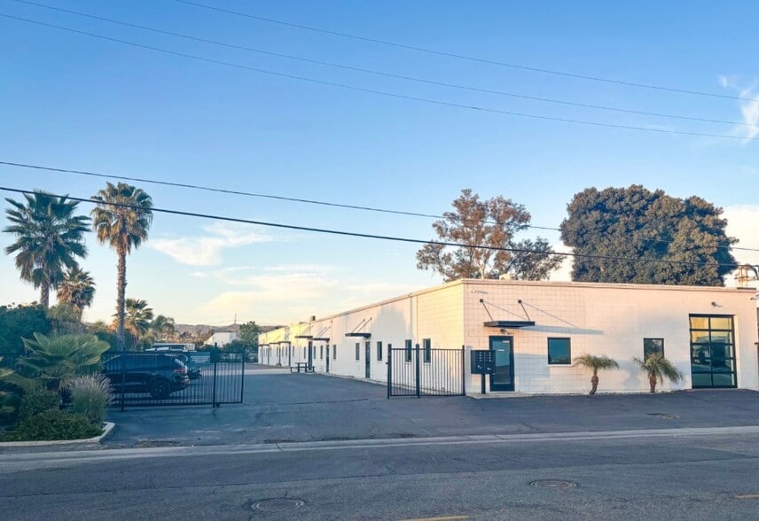 Primary Photo Of 1250-1264 Industrial Ave, Escondido Warehouse For Lease