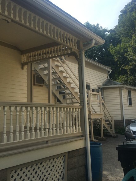 More Photos Of 54 Fremont St, New London Office Residential For Sale