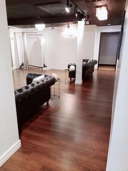 More Photos Of 3616 Washington Ave, Houston Coworking Space