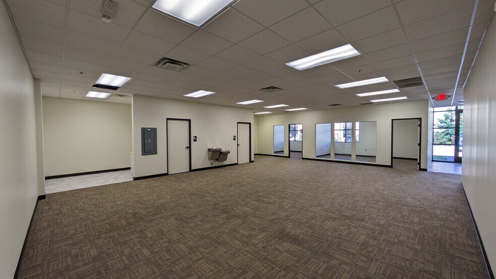More Photos Of 285 SE Inner Loop, Georgetown Office For Lease