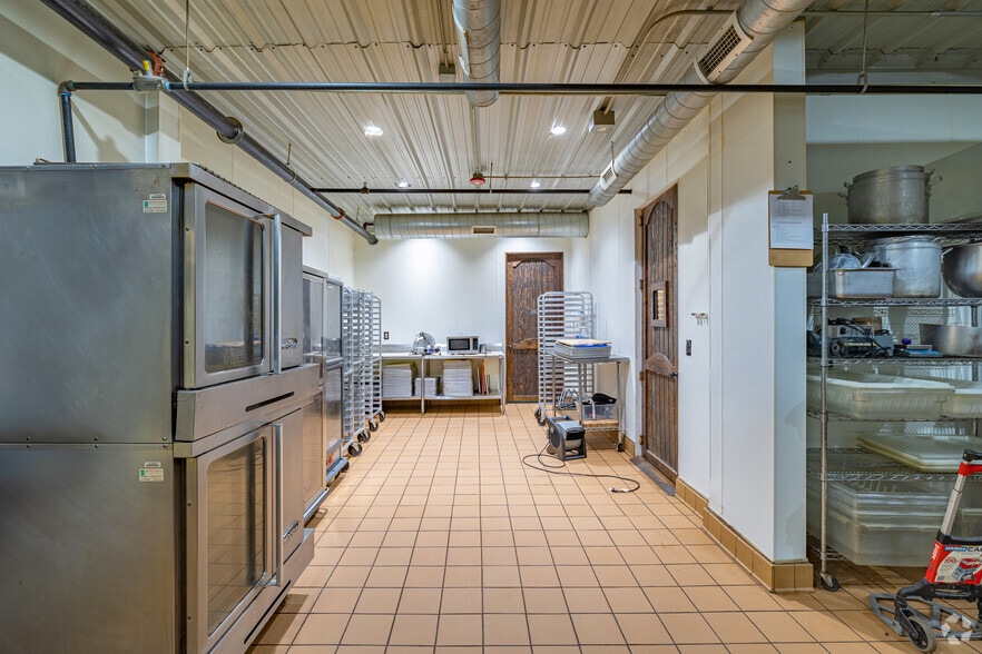 More Photos Of 468 SW 24th Ave, Goldsby Lodge Meeting Hall For Sale