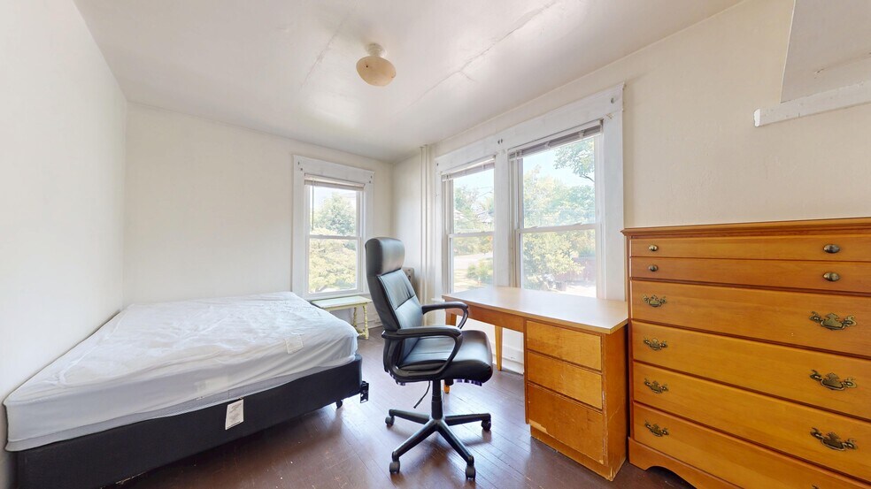 More Photos Of 214 Delaware Ave, Ithaca Apartments For Sale