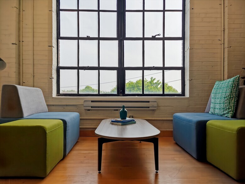 More Photos Of 1655 Dupont St, Toronto Flex For Sale