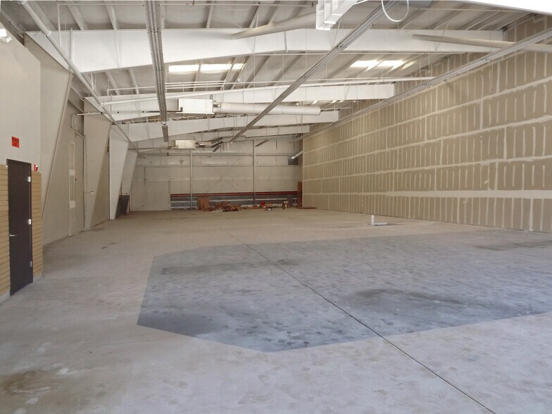 More Photos Of 2575 State Road 16, Saint Augustine Storefront For Lease