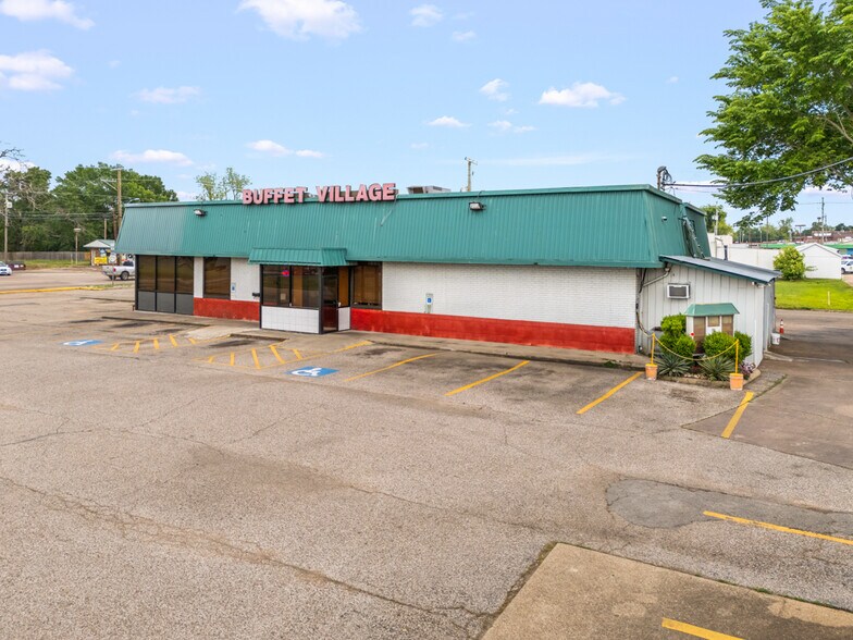 More Photos Of 509 US Highway 271 N, Gilmer Flex For Sale