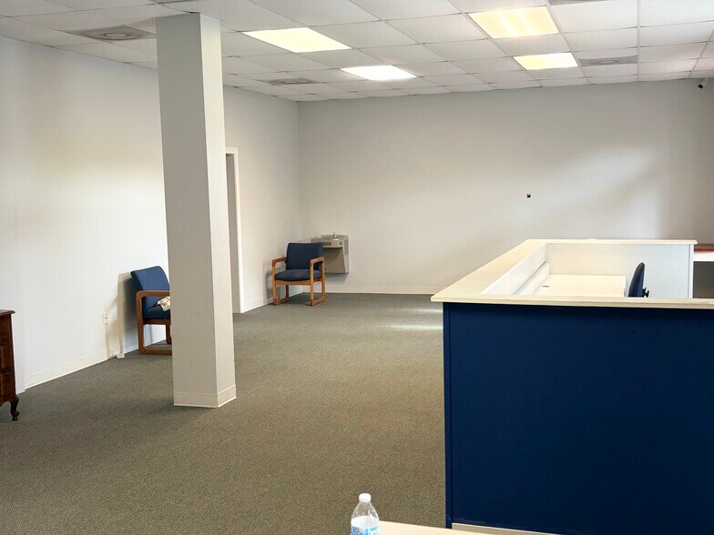 More Photos Of 3578 Oaktree Dr, Semmes Loft Creative Space For Lease