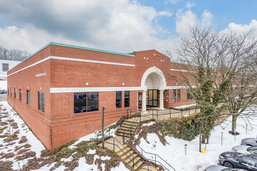 More Photos Of 400-406 Boot Rd, Downingtown Flex For Lease