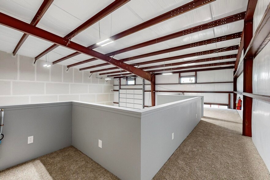 More Photos Of 13053 Harmon Rd, Fort Worth Warehouse For Sale